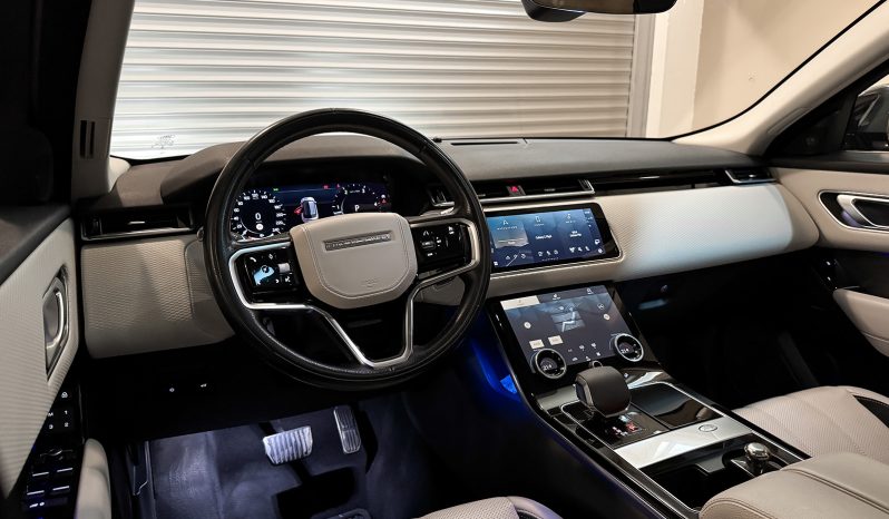 
								Range Rover Velar S D200 AWD Automatic full									