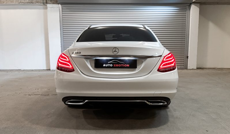 
								Mercedes-Benz C180 Elegance full									