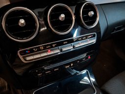 
										Mercedes-Benz C180 Elegance full									
