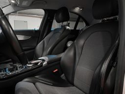 
										Mercedes-Benz C180 Elegance full									