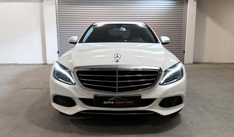 
								Mercedes-Benz C180 Elegance full									