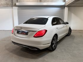 Mercedes-Benz C180 Elegance