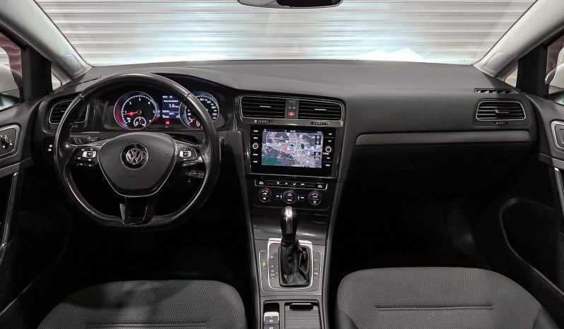 
								Volkswagen Golf 7.5 2.0 TDI 150 DSG Comfortline full									