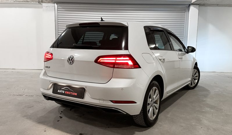 
								Volkswagen Golf 7.5 2.0 TDI 150 DSG Comfortline full									