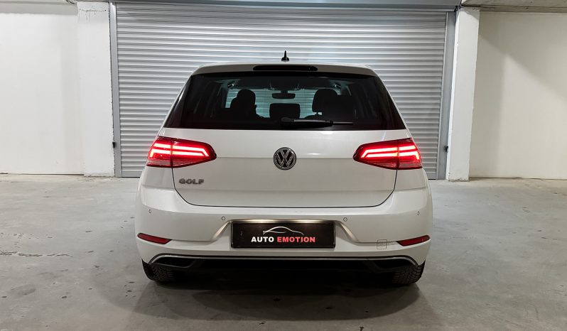 
								Volkswagen Golf 7.5 2.0 TDI 150 DSG Comfortline full									