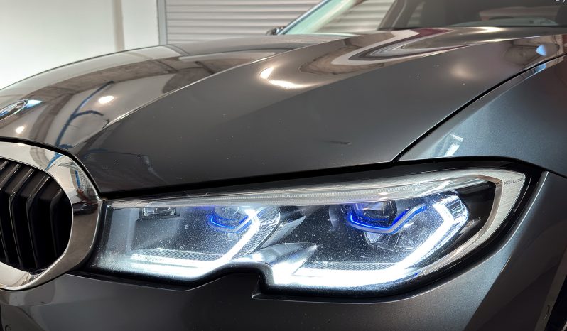 
								BMW 320d Sport Line full									