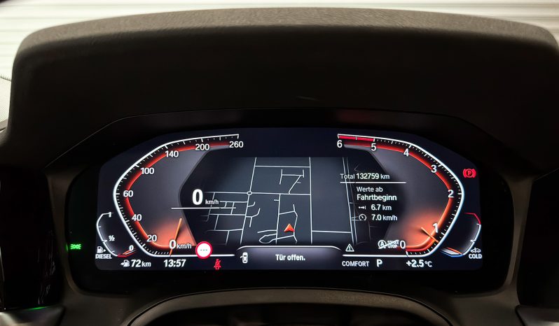 
								BMW 320d Sport Line full									