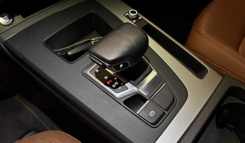 
								Audi Q5 30 TDI S-Tronic Advanced full									