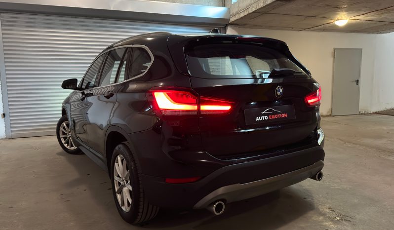 
								BMW X1 18d sDrive Steptronic Design full									