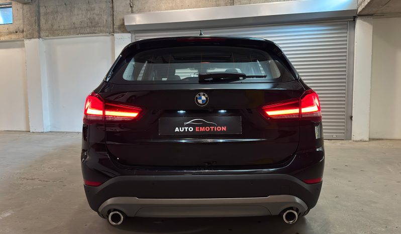 
								BMW X1 18d sDrive Steptronic Design full									