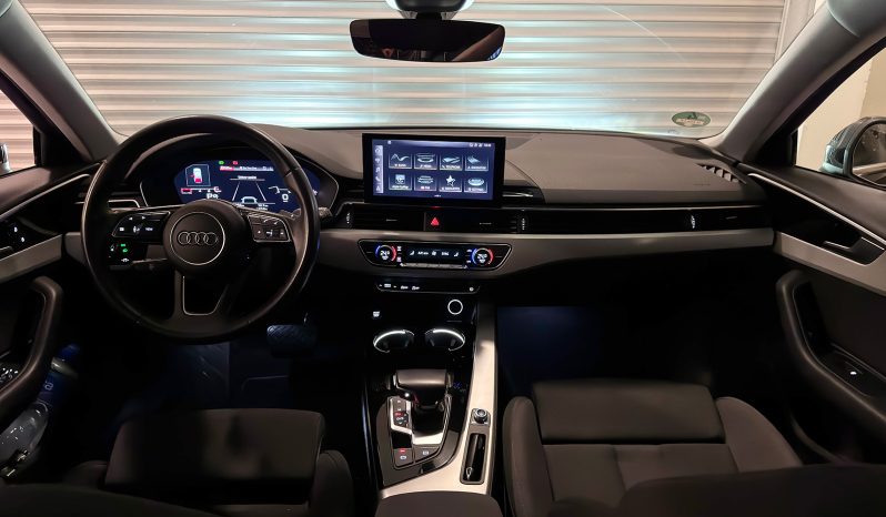 
								Audi A4 Avant 35 TFSI S-Tronic Advanced full									