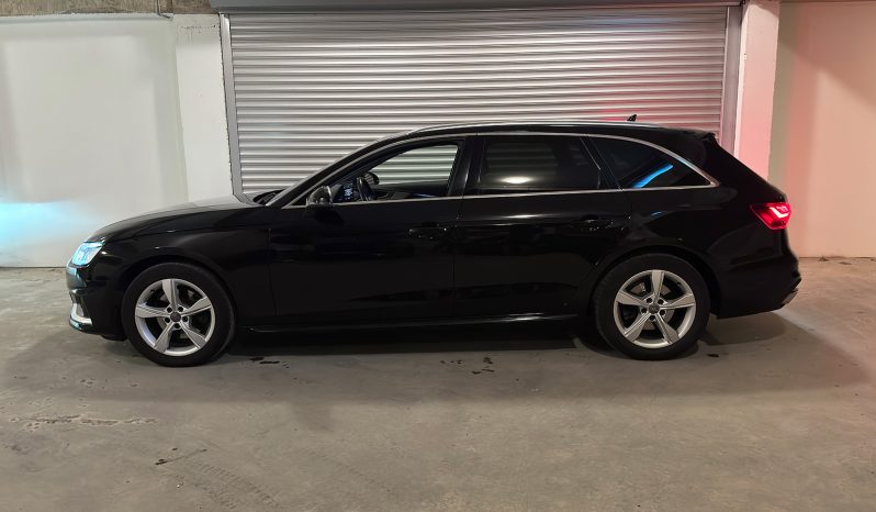 
								Audi A4 Avant 35 TFSI S-Tronic Advanced full									