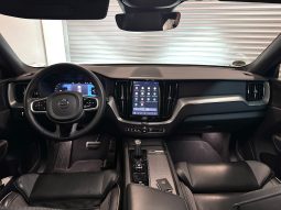 
										Volvo XC60 B5 AWD Plus Dark full									