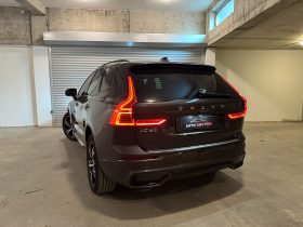 Volvo XC60 B5 AWD Plus Dark